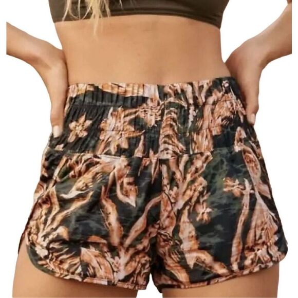 Free People The Way Home Printed Shorts, $68 A37 - Picture 1 of 5